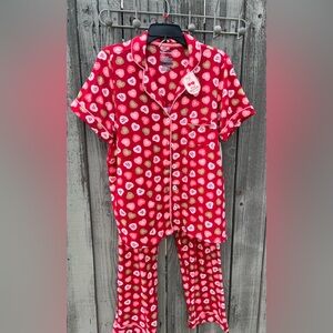 Pillow Talk Valentine’s Sweetheart Pajama Set In Medium Size.